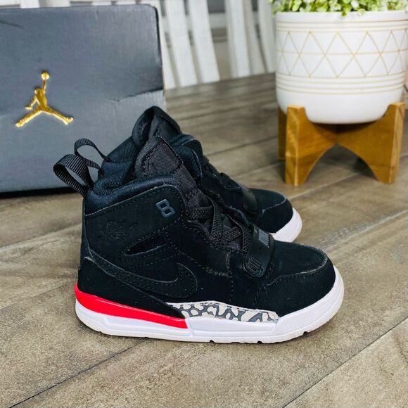 🚨‼️Final Sale‼️Nike Air Jordan Legacy 312 Black Cement‎ Red White Kids Size 6C - Picture 1 of 7